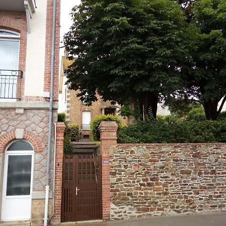 Apartment Petit Bijou A Pair Sur *