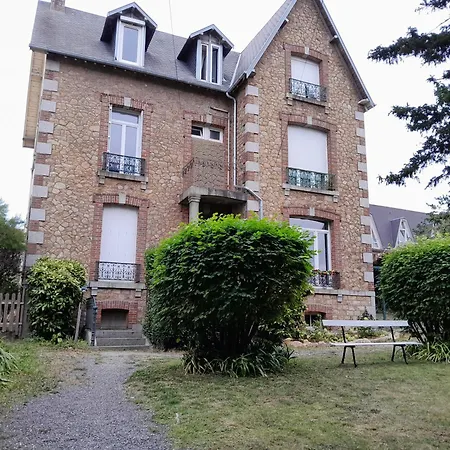 Apartman Petit Bijou A Pair Sur