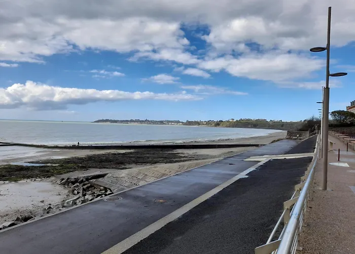 Petit Bijou A Pair Sur Апартаменты Сен-Пер-сюр-Мер