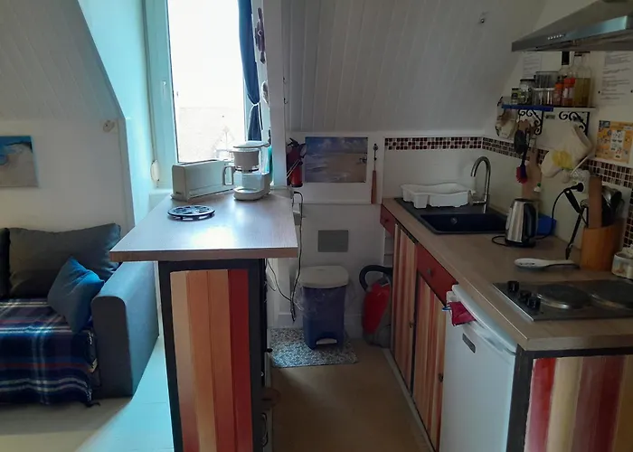 Petit Bijou A Pair Sur